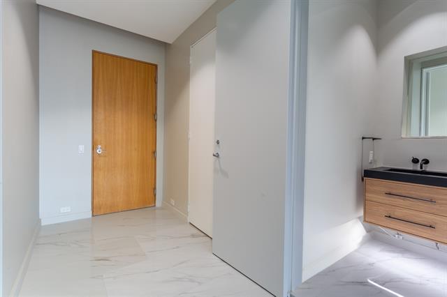 Photo - 2430 Victory Park Ln Condo Unit 1806