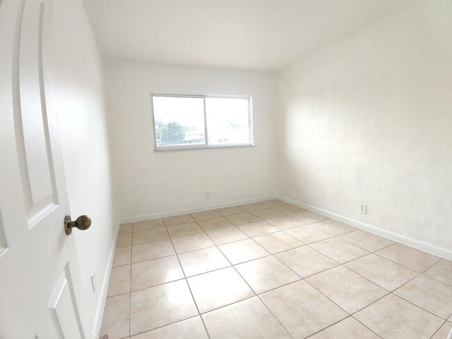 Photo - 3961 SW 51st St Unit 1-4