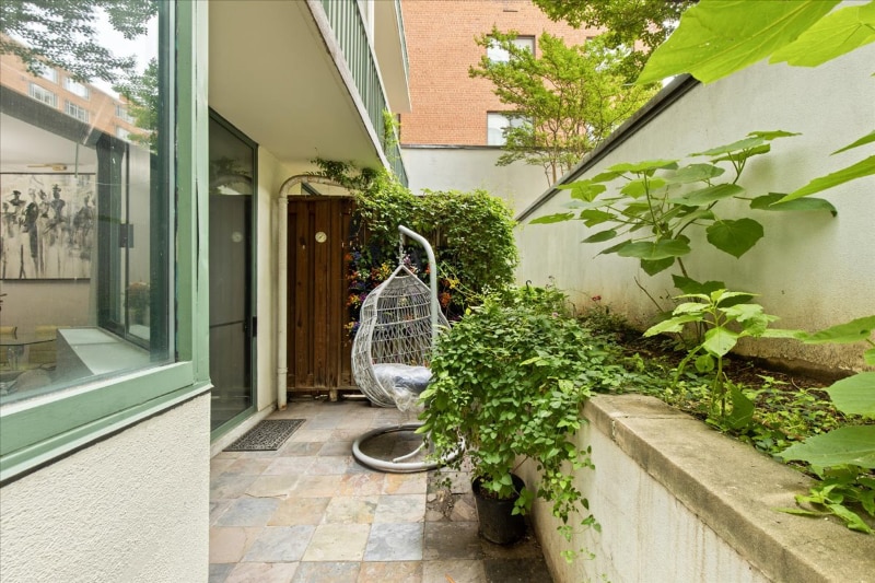 Photo - 955 26th St NW