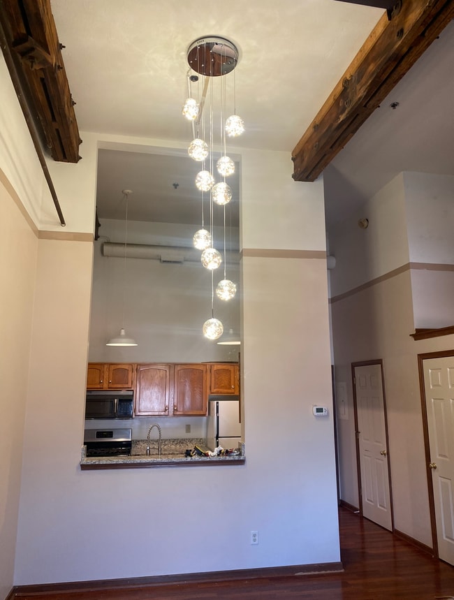 Kitchen - 544 S Front St Unit 314