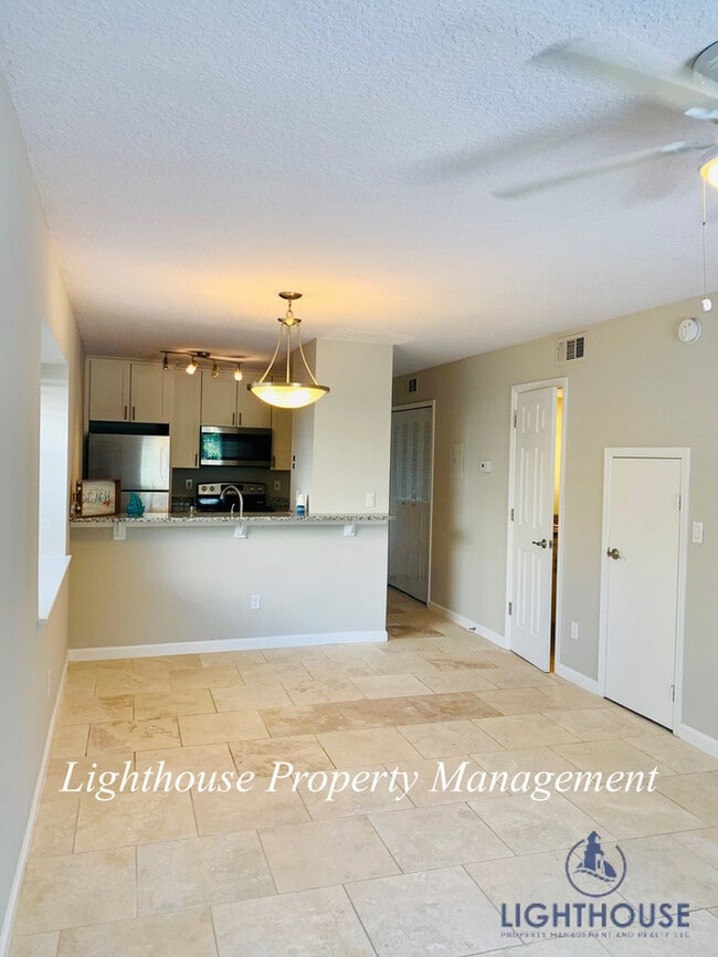 Walk To The Beach From This Beautiful Updated Townhome