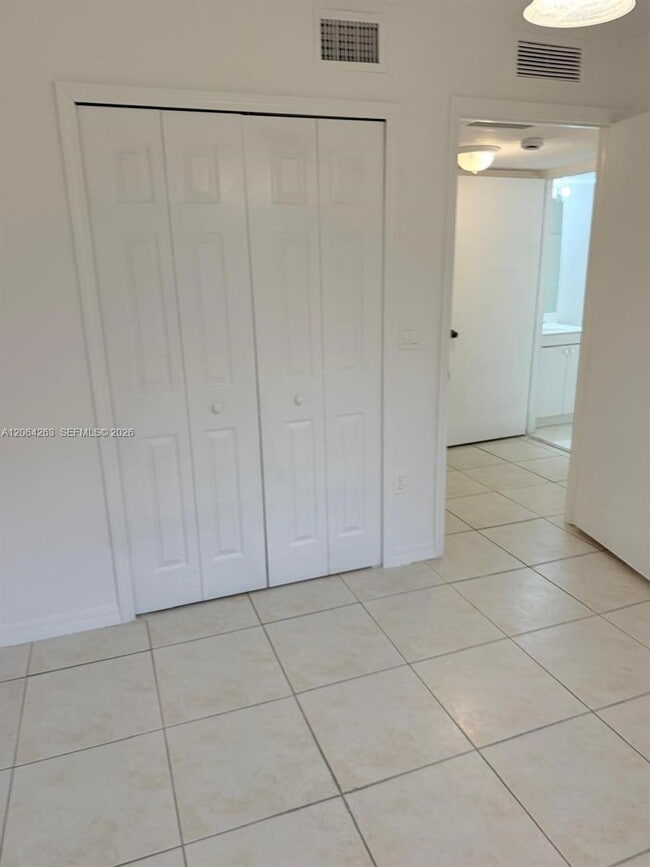 Photo - 1250 SE 26th St Unit 101