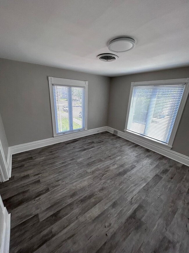 Photo - 751 Lake Michigan Dr NW Unit 2