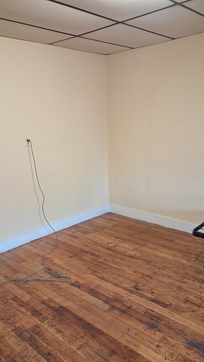 Photo - 1602 Howard Ave Unit Apt.2