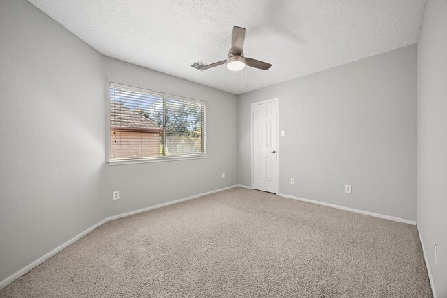 Building Photo - 4707 Leicester Way