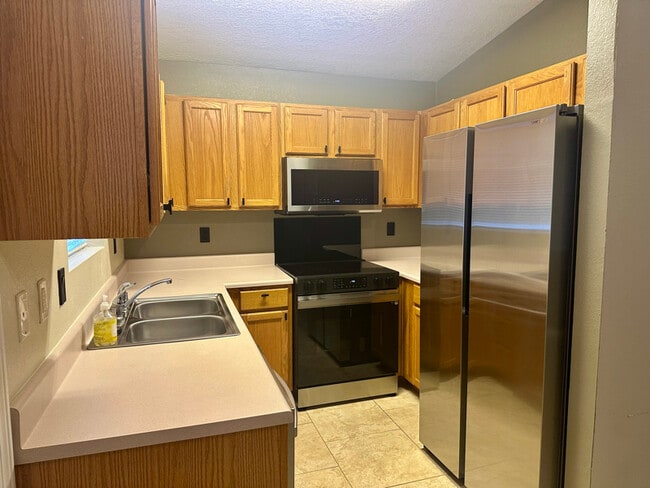 Photo - 11309 Miravista Pl SE