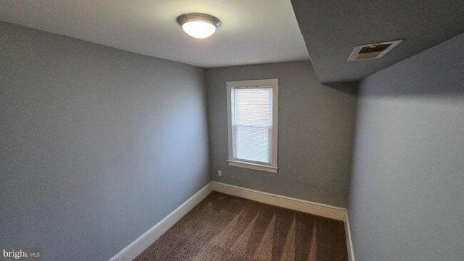 Photo - 64 Simpson Ave Unidad A