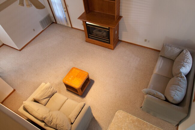 Photo - 488 Prairie Ln