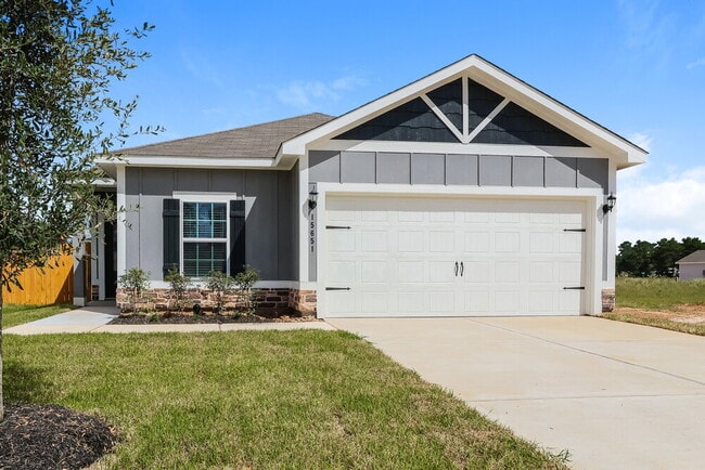 Building Photo - 15651 Plum Brk Dr