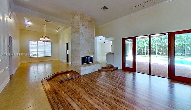 Photo - 405 Sabal Way