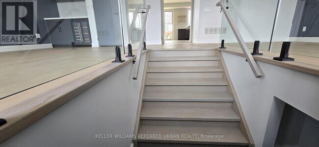 Photo - 354 Woodmount Ave