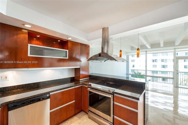 Photo - 1408 Brickell Bay Dr Unit 611