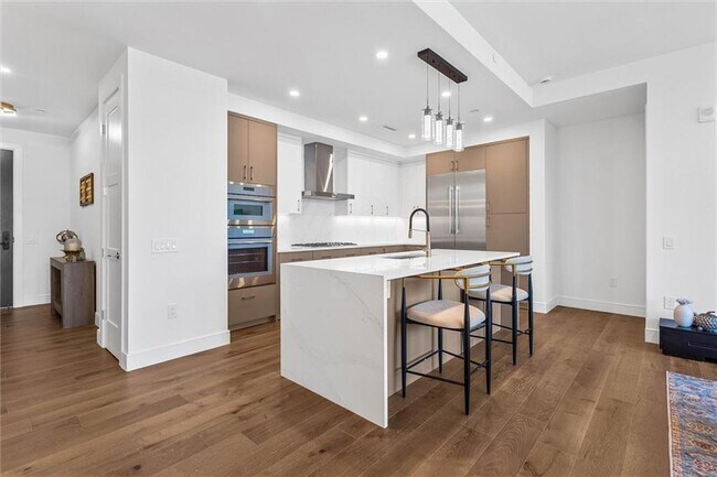 Photo - 2425 Peachtree Rd NE Unidad 503