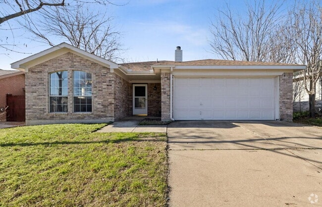 Building Photo - Eagle Mountain-Saginaw ISD, 3 bedrooms, 2 ... Rental