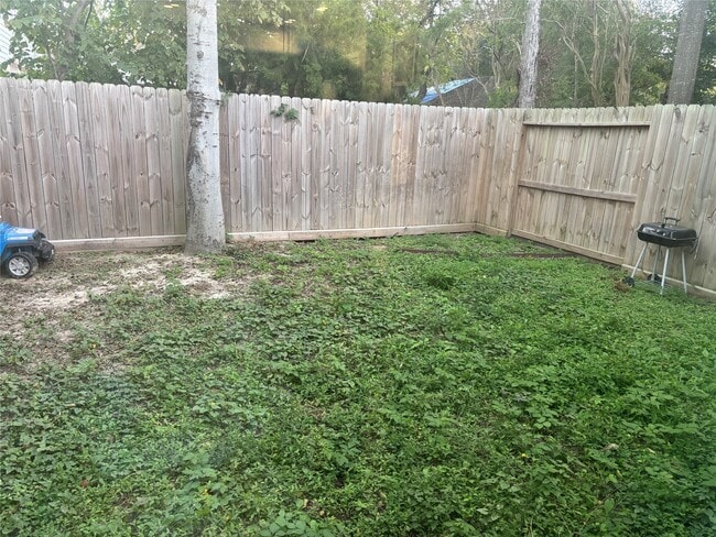 Photo - 6831 Paris St