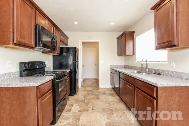 Photo - 6926 W Cameron Dr