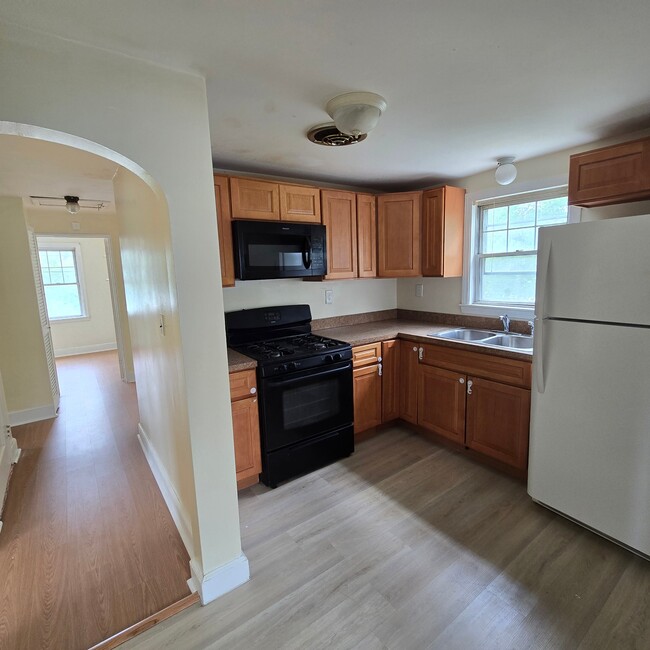 Photo - 155 Glenwood Ave Unit 2
