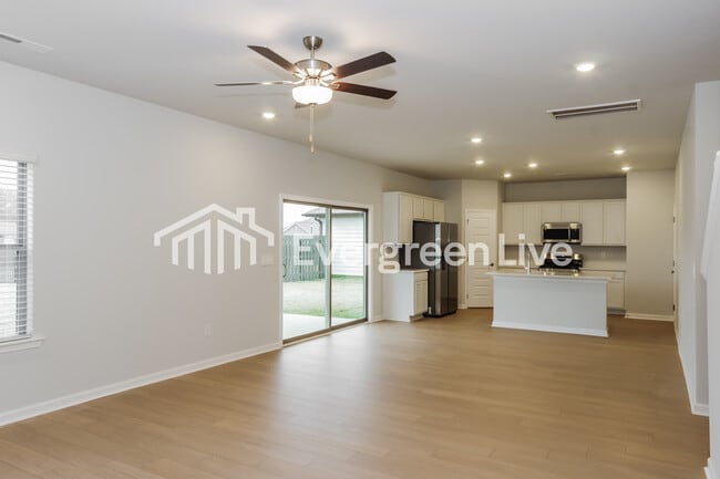 Photo - 103 Cool Cir