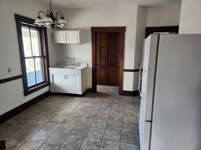 Photo - 53 Gale Ave Unidad 2