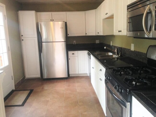 Kitchen - 4451 Zuni Street