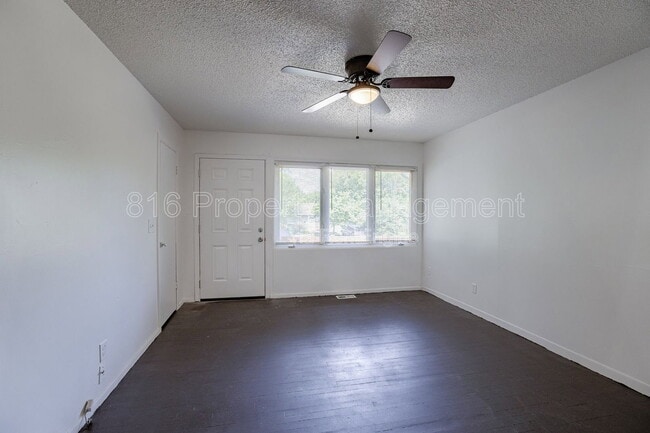 Photo - 10009 Hardesty Ave
