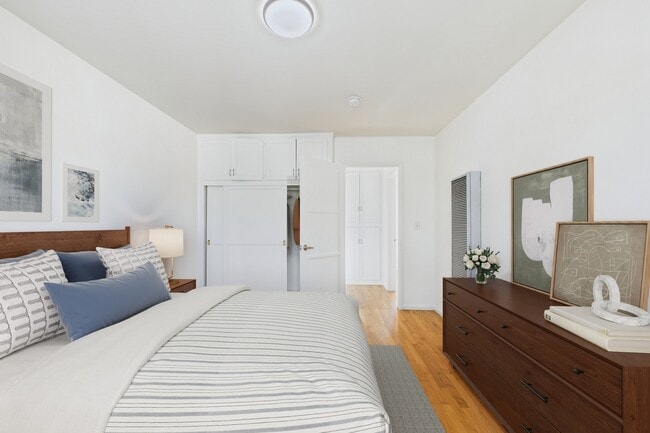 421 San Vicente Apartments