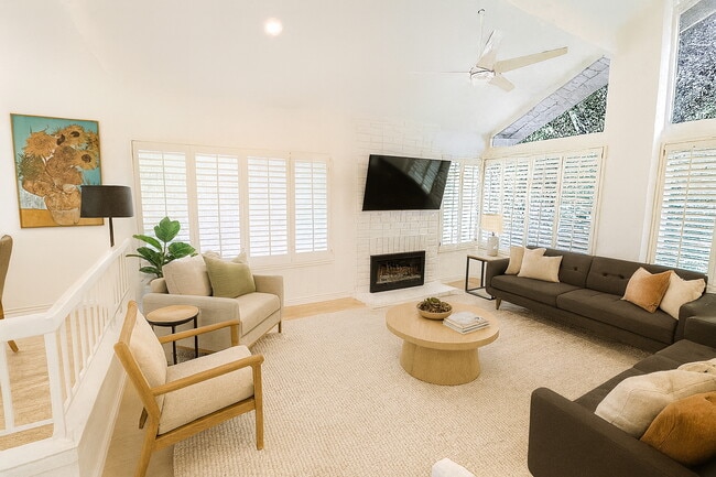 Photo - 1644 N Mountain View Pl
