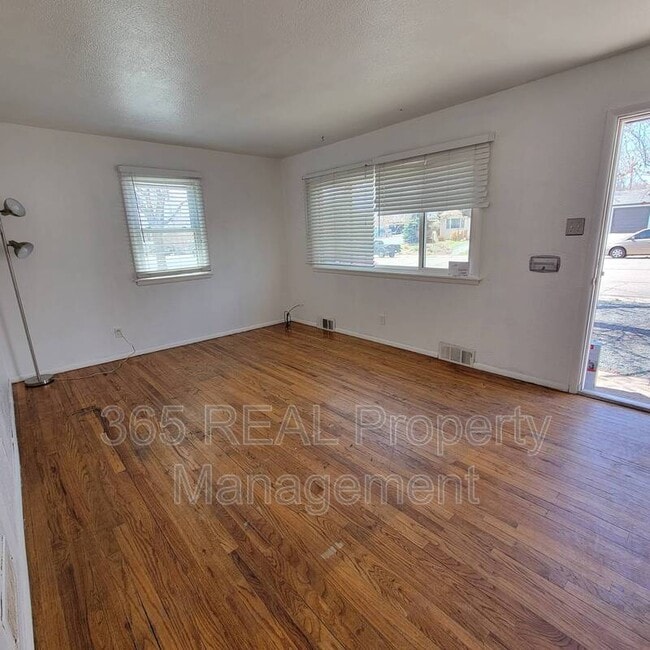 Photo - 2432 16th Ave