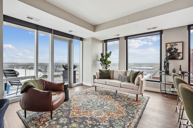 Living Room - North Loop Green 360 Rental