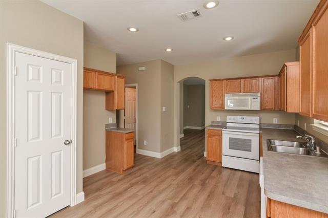 Photo - 9810 Walnut Hill Dr