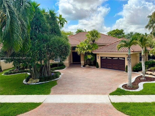 Photo - 375 Sabal Way