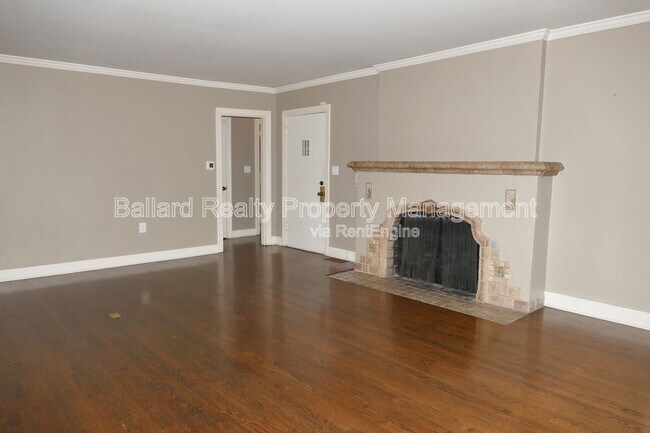 Photo - 3246 Conkling Pl W