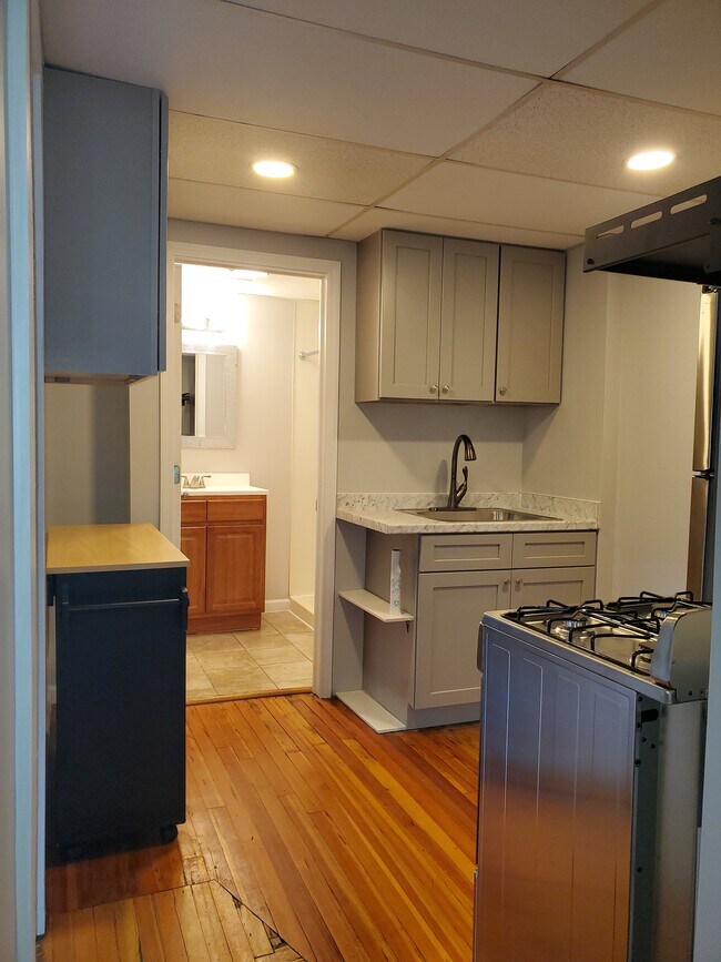 Photo - 4 Livingston St