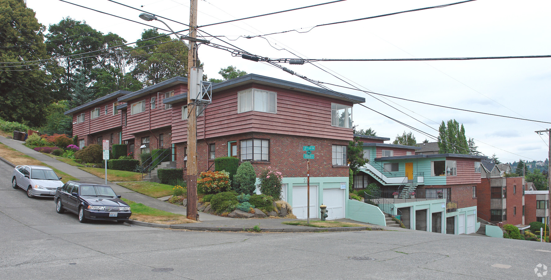 Photo - 200 Aloha St Apartments