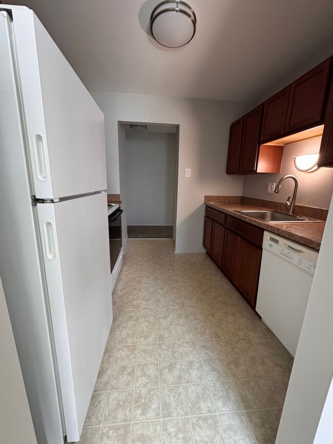 Photo - Harvard House Apartments