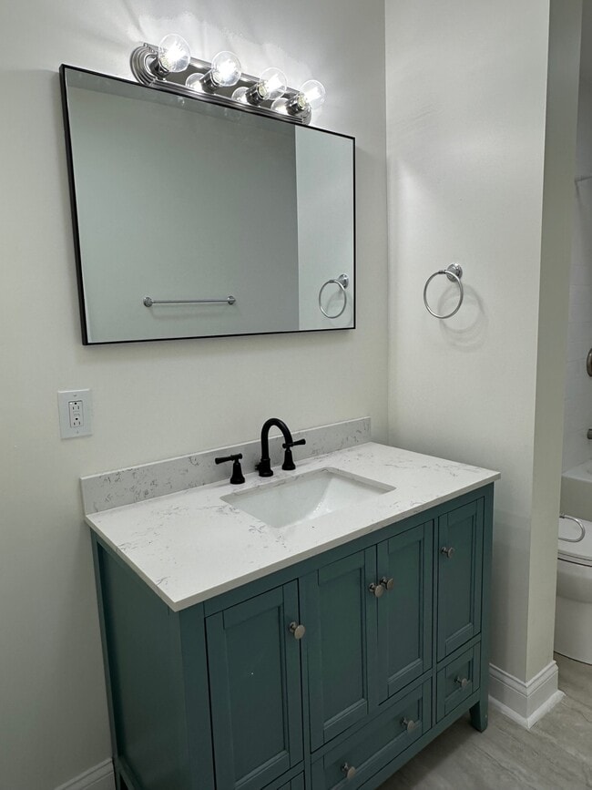 Photo - 7227 N Wolcott Ave Unidad 1