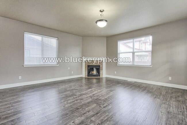 Photo - 4 Bed, 2.5 Bath Home in Hazel Dell with Easy Access to I-5 and Padden Pkwy