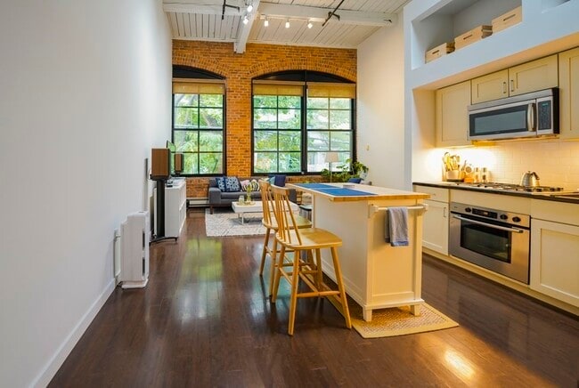 Photo - 1 Aberdeen Way