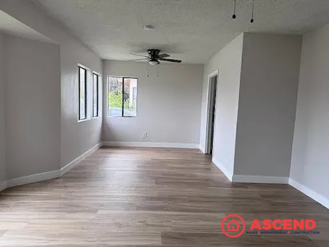 Photo - Charming 3-Bedroom Home with Gardener & Pest Control Included – Small Pets Welcome