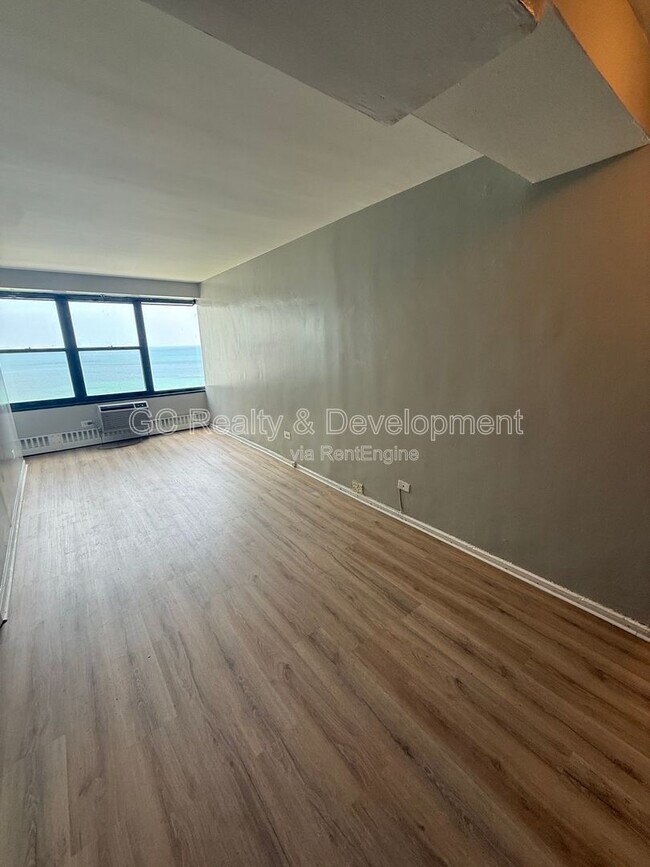 Photo - 6030 N Sheridan Rd Unidad 1108