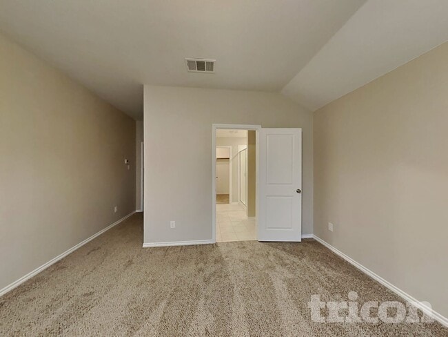 Photo - 3323 Hawkins Dr
