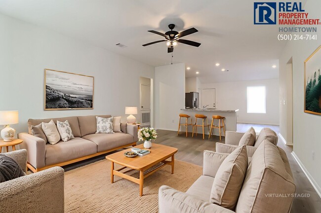 Photo - 1495 Meadows Dr