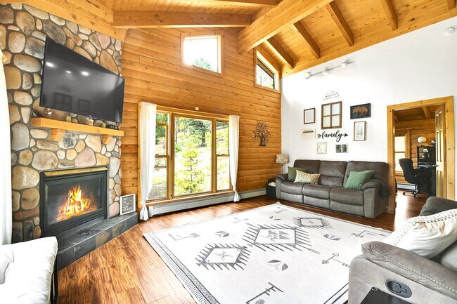 Photo - 28609 Mountain View Rd