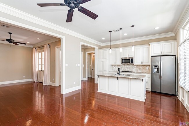 Photo - 7402 Elderberry Ave