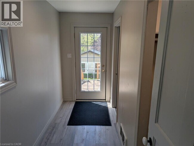 Photo - 141 Bold St Unit 1