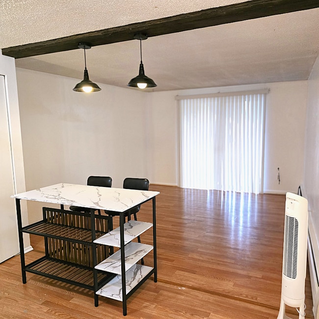 Building Photo - 1304 S Parker Rd Rental