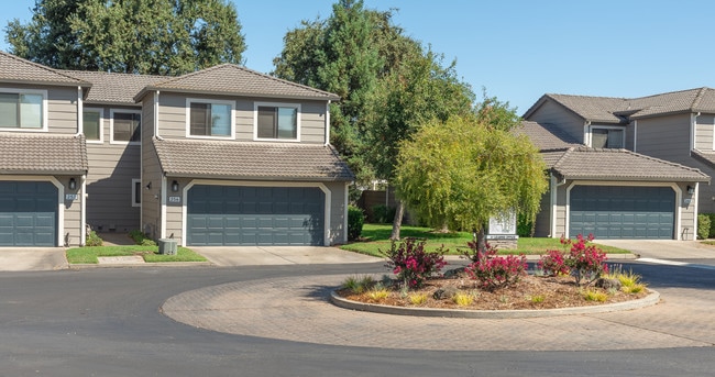 Primary Photo - The Willows Townhomes