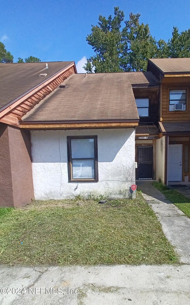 Building Photo - 7641 Melissa Ct N Rental