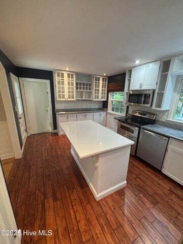 Photo - 1075 Inverness Rd