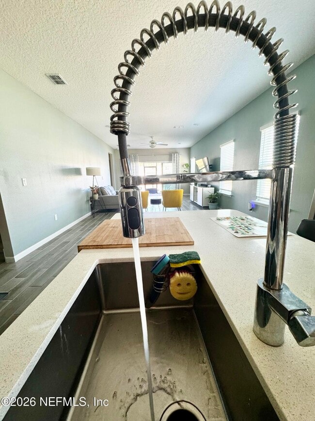 Photo - 555 Tynes Blvd